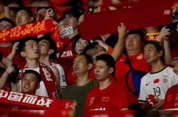 包含AC米兰打破进球荒，拜仁球迷集体高唱助威的词条
